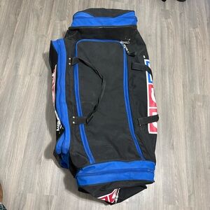 CCM Hockey Company Gear Equipment Carry Bag Pre Owned Black Blue